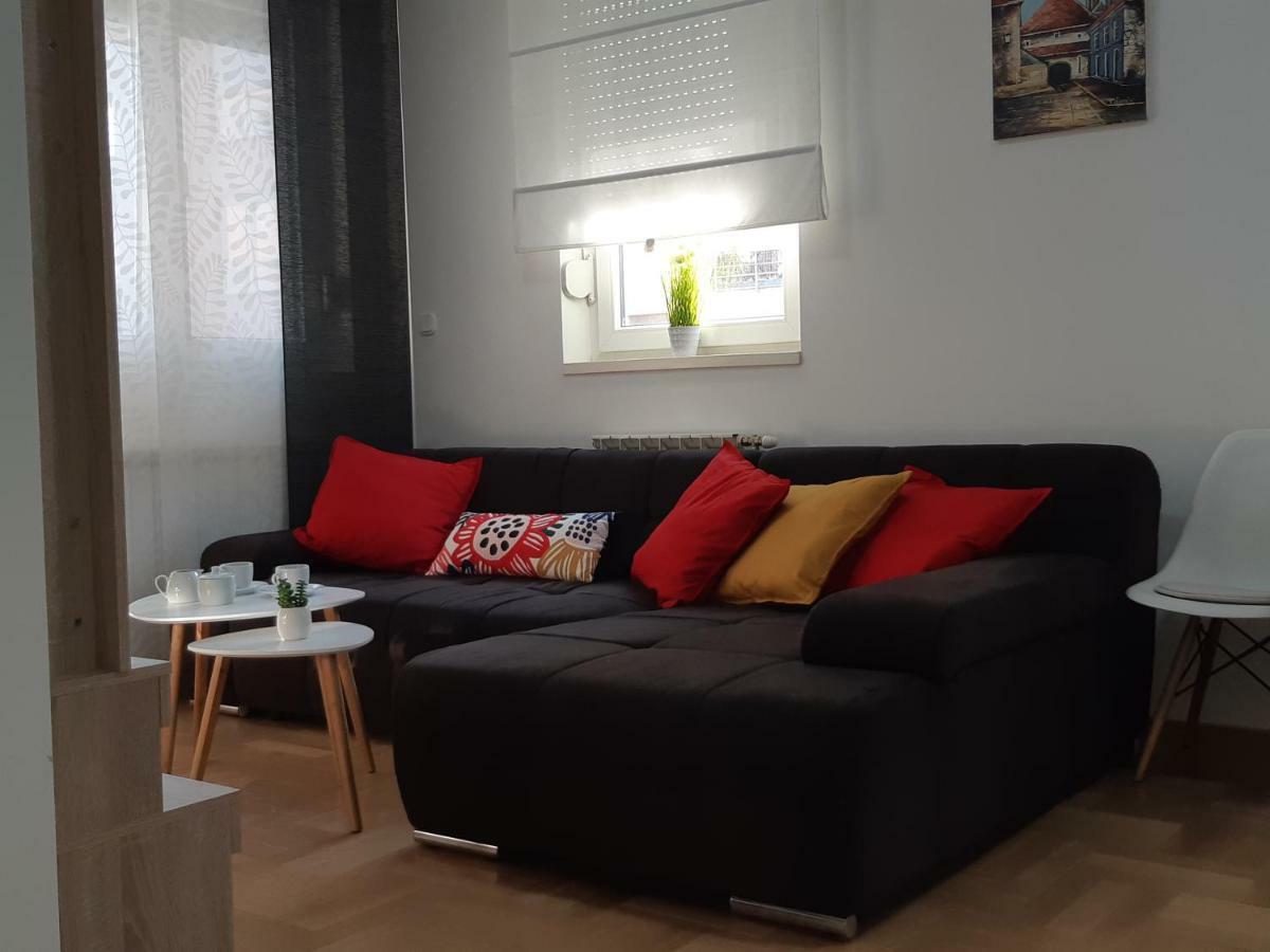 Apartment With Garage Lavici Zagreb Exterior photo