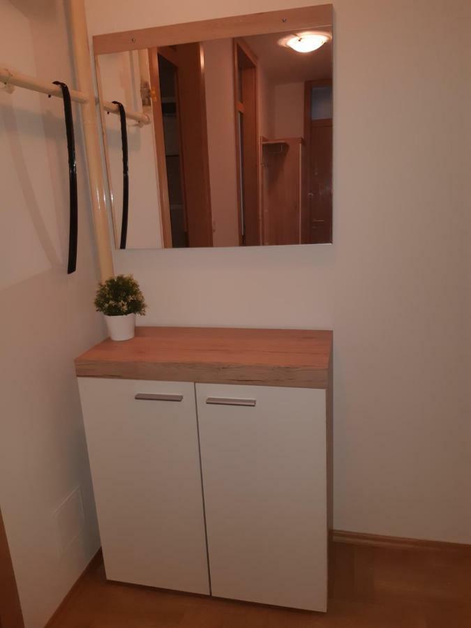 Apartment With Garage Lavici Zagreb Exterior photo