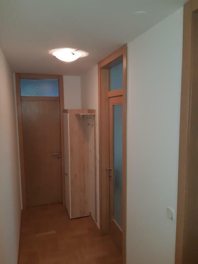 Apartment With Garage Lavici Zagreb Exterior photo